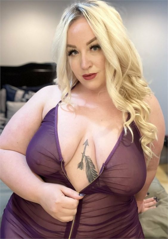 Zoey Skyy 和 Jamie Knox 開始行動